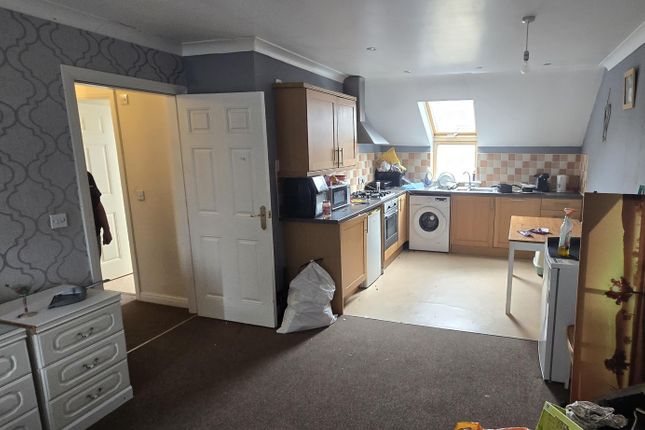 72, Cambridge Court, Bishop Auckland photo 2