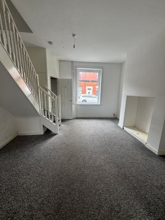 72, Herbert Street, Oldham photo 4