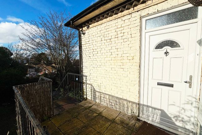 Flat 3, 35 Warley Hill, Brentwood photo 2