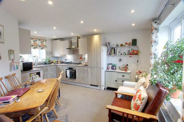 4, Williamson Way, Pitstone photo 2