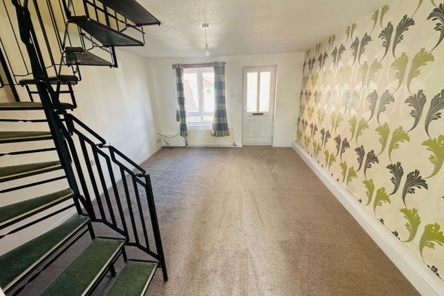 16, Thornford Drive, Swindon photo 3