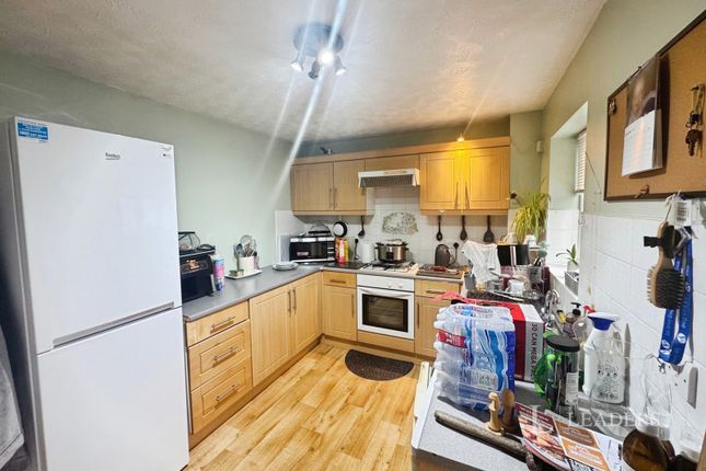 35, Pettitt Way, Boston. photo 3