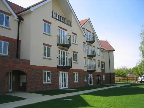 Flat to rent in Datchet Road, Horton, Slough