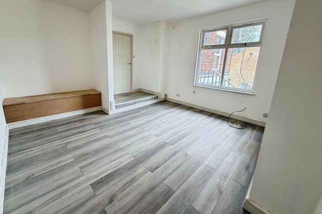 Flat 2, 39, Trentham Road, Staffordshire photo 4