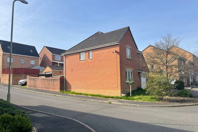49 Kingfisher Road, North Cornelly, Bridgend photo 2