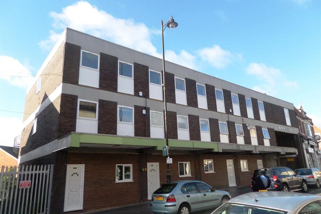 Flat to rent in St. Johns Court, Lower High Street, Wednesbury