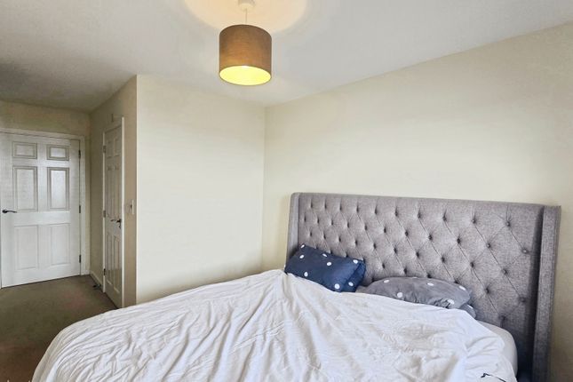55, Centrifuge Way, Farnborough photo 4