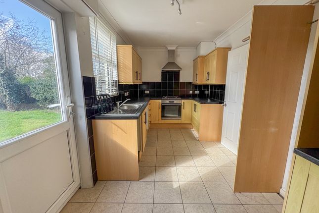 25, Malting Villas Road, Rochford photo 4