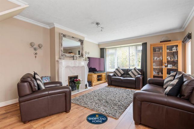 23, Mackenzie Close, Coventry photo 3