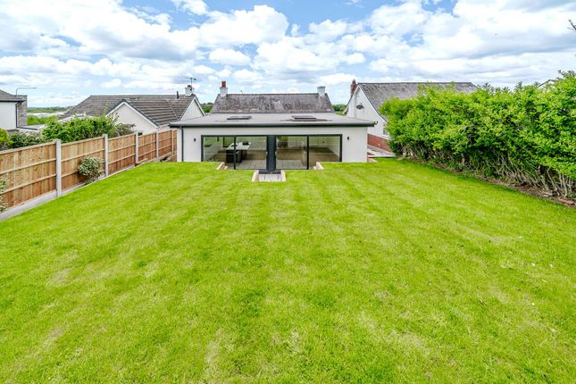 146 Blackburn Road, Chorley photo 4