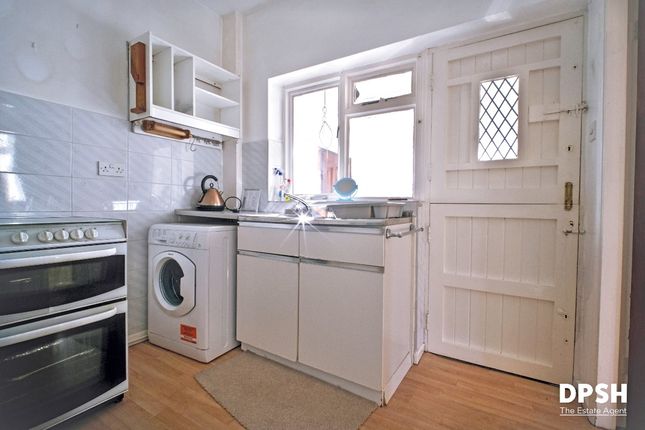 1 Hillcrest, Leeds photo 4