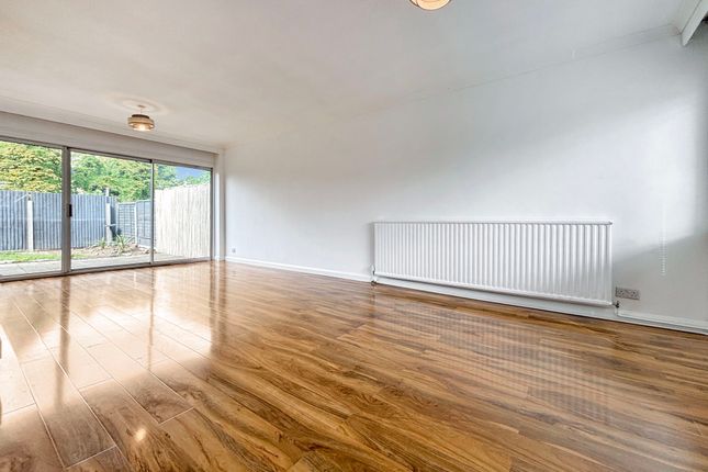 31,, Halkingcroft, Slough photo 5