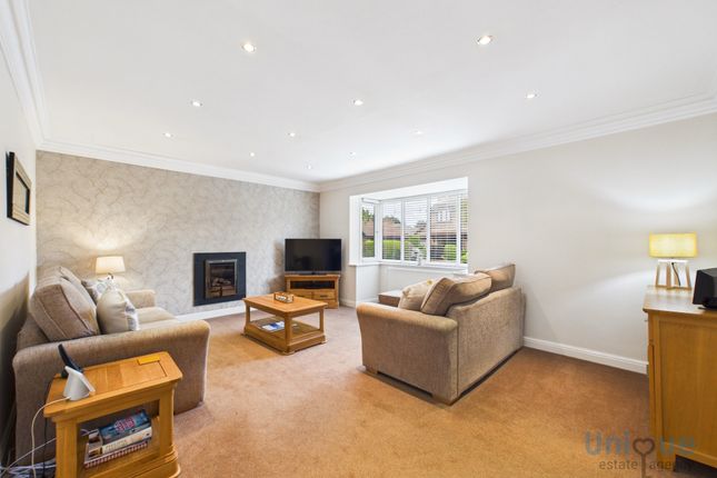 9, Gladeway, Thornton-Cleveleys photo 4
