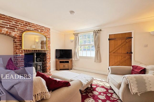 Drury Lane, Halstead photo 2