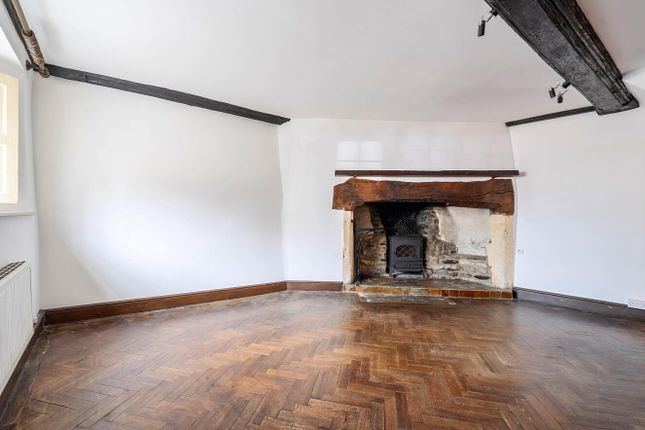 Old Castle House, 82, The Triangle, Malmesbury photo 2