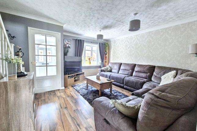 84, Marina View, Hebburn photo 2