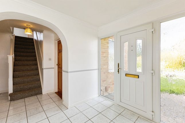 26, Betchworth Avenue, Reading photo 2