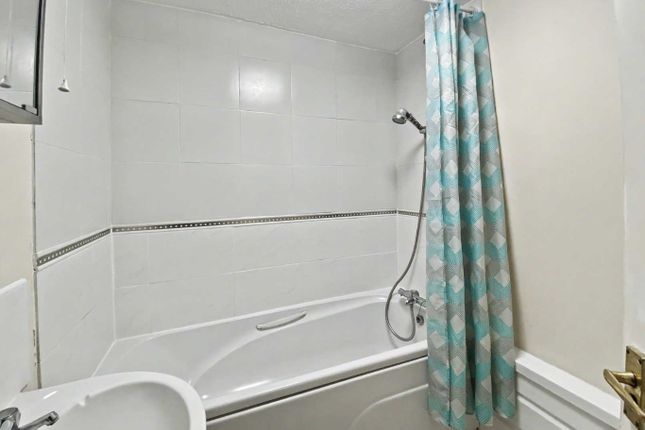 27a, The Broadway, Cambs photo 4