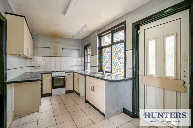 67, Henshaw Avenue, Leeds photo 4