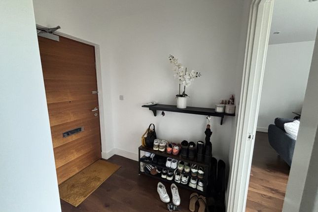 32 Harris Lodge,, 7 Dowding Drive, London photo 5