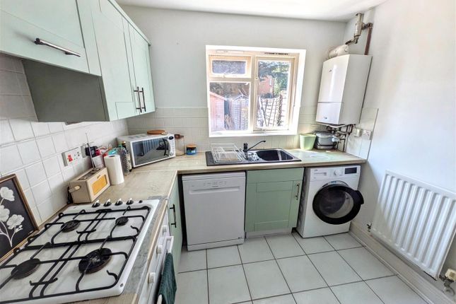 19, Lime Avenue, Westergate photo 2