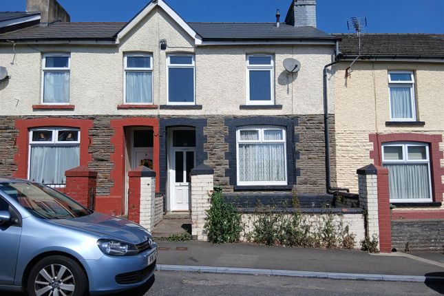 6 Llwyn On Street Front.Jpg