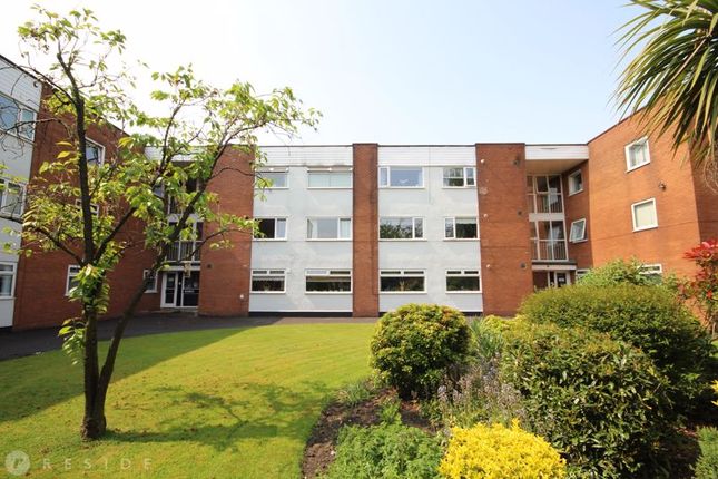 Flat to rent in Wellington Court, Bolton Road, Bury