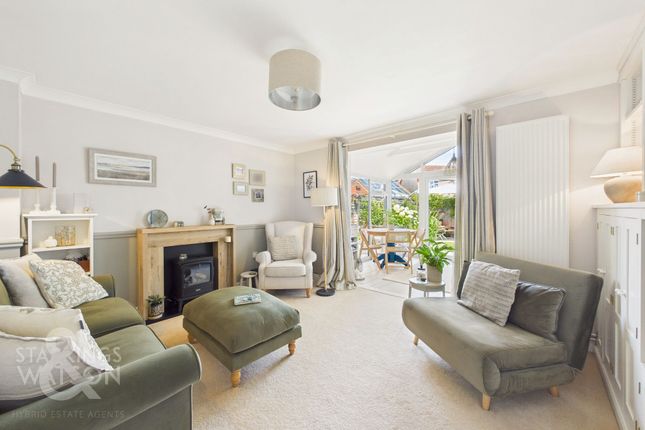 42 Fleetwood Drive, Norwich photo 2