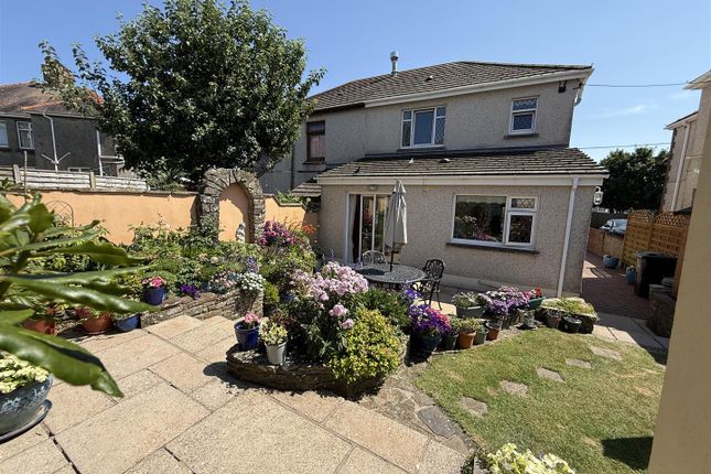 17, Penybryn Avenue, Burry Port photo 2