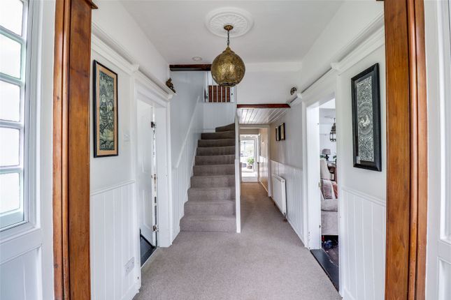 Detached house for sale in Brentwood Road, Herongate, Brentwood