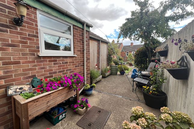 12 St. Annes Street, Grantham photo 3