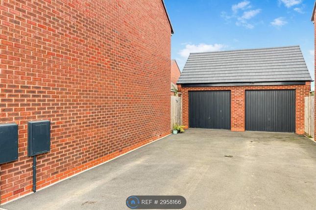 Hayloft Way, Meadow Green, Nuneaton photo 3