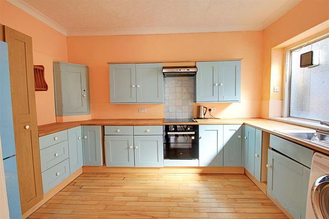 Flat 1, Newlands, 32 Langley Hill, Kings Langley photo 3