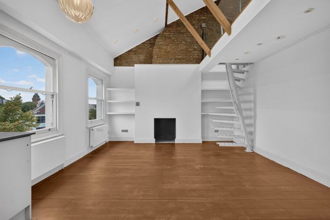 Flat D, 14, St. Charles Square, London photo 4