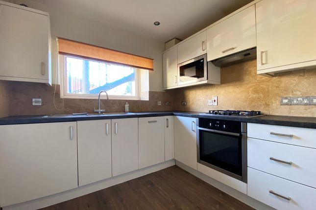 2 Tawney House, Matlock Green, Matlock photo 3