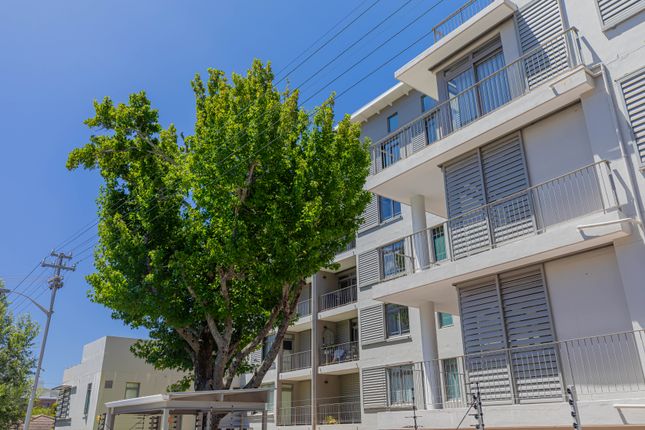 Apartment for sale in 17 Grove Walk, Claremont, Cape Town, Western Cape, South Africa