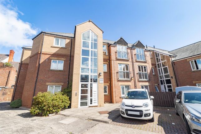 Thumbnail Flat for sale in Victoria Mews, Whitley Bay