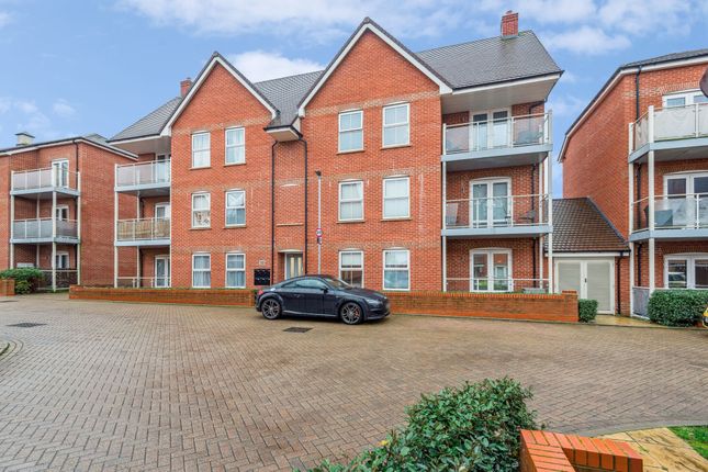 Flat 2, Jersey Court Milk Churn Way, Knebworth photo 4