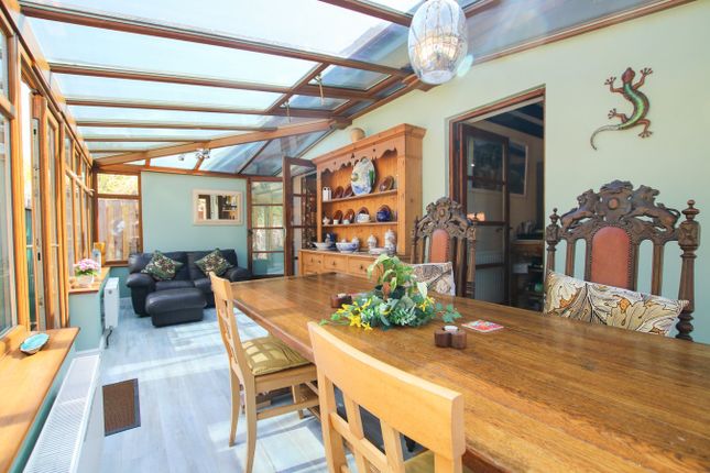 14, Harvest Drive, Wokingham photo 3