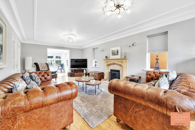 Tudor Oaks, Rhyd Y Gwern Close, Caerphilly photo 4