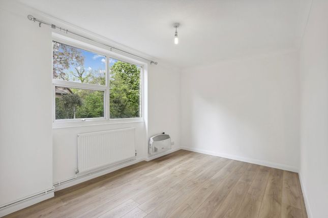 Queens Road, Weybridge photo 4