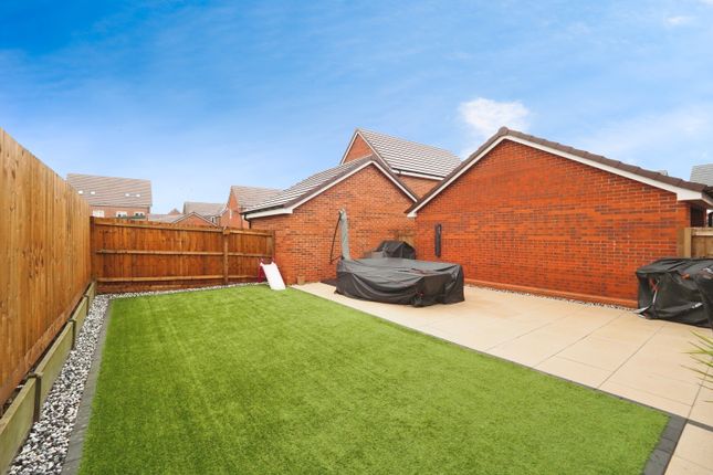 44, Pollarding Drive, Ripley photo 4