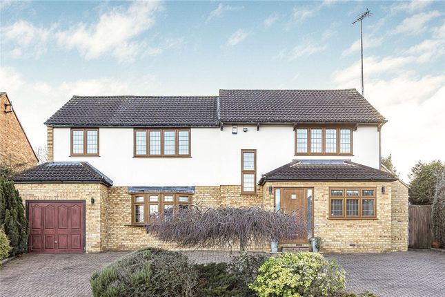 Thumbnail Detached house for sale in Bradgate, Cuffley, Hertfordshire