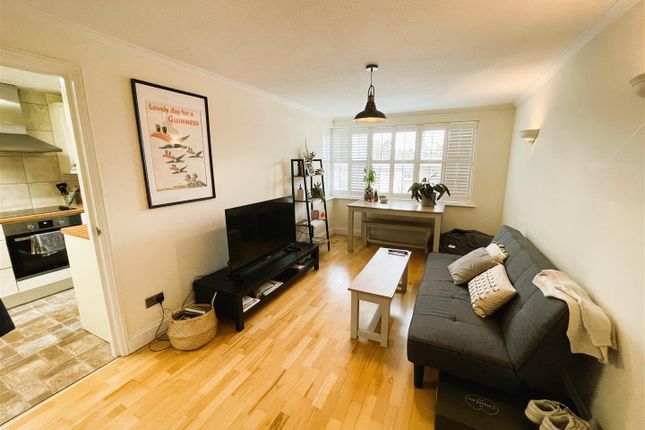 Flat to rent in Swift Road, Southampton