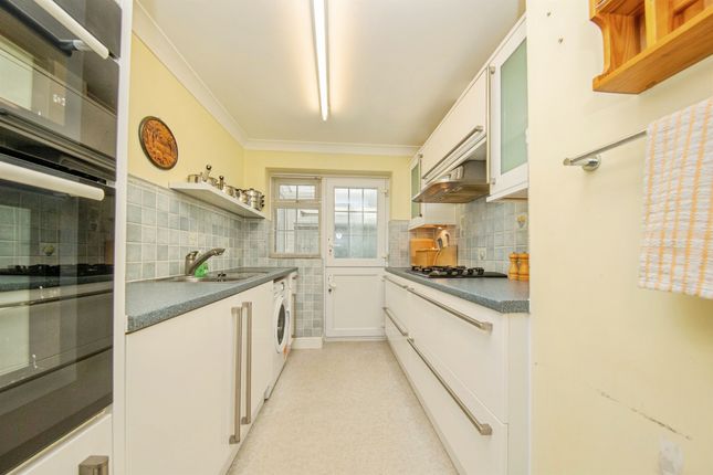 14, Musk Close, Colchester photo 2
