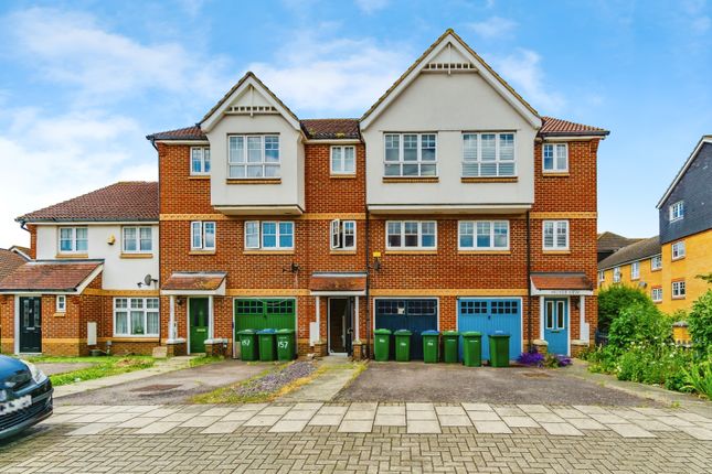 Thumbnail Town house for sale in Greenhaven Drive, London