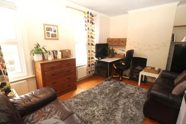 Flat 2, 326, Mill Road, Cambridge photo 3