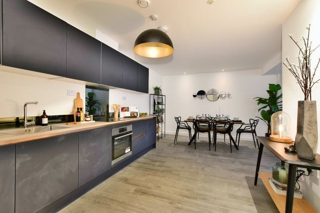 Thumbnail Flat for sale in Flat 7, Rembrandt House, 400 Whippendell Road, Watford