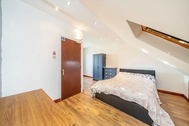 54, Bexhill Road, London photo 4