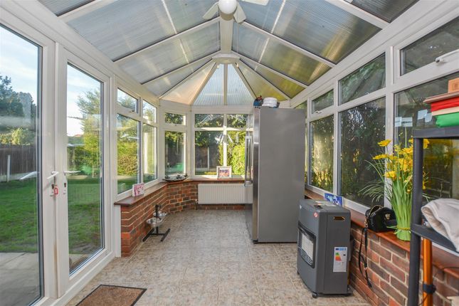 30, Osborne Road, Brentwood photo 4